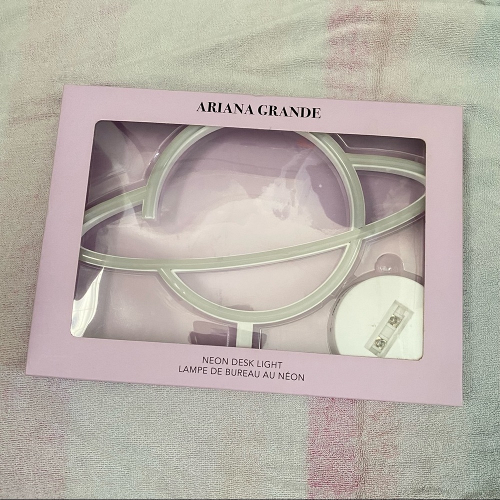 Ariana Grande R.E.M Fragrance Neon Desk Lamp